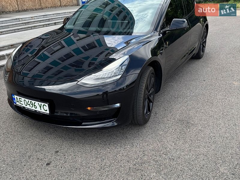 Седан Tesla Model 3 2018 в Днепре фото Седан Tesla Model 3 2018 в Днепре
