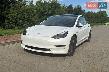 Седан Tesla Model 3 2021 в Тернополе