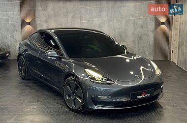 Седан Tesla Model 3 2021 в Одессе