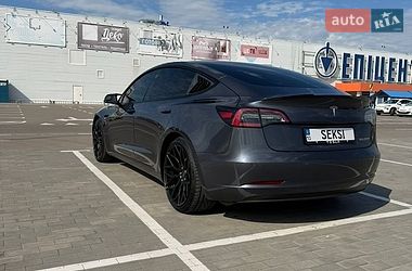 Седан Tesla Model 3 2022 в Борисполі