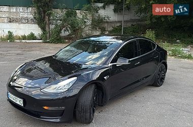 Седан Tesla Model 3 2018 в Буче фото Седан Tesla Model 3 2018 в Буче