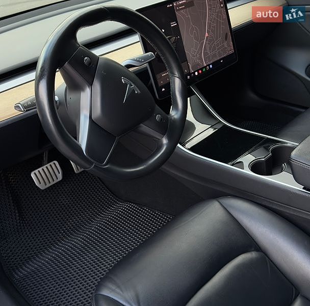 Седан Tesla Model 3 2018 в Буче фото 17 Седан Tesla Model 3 2018 в Буче