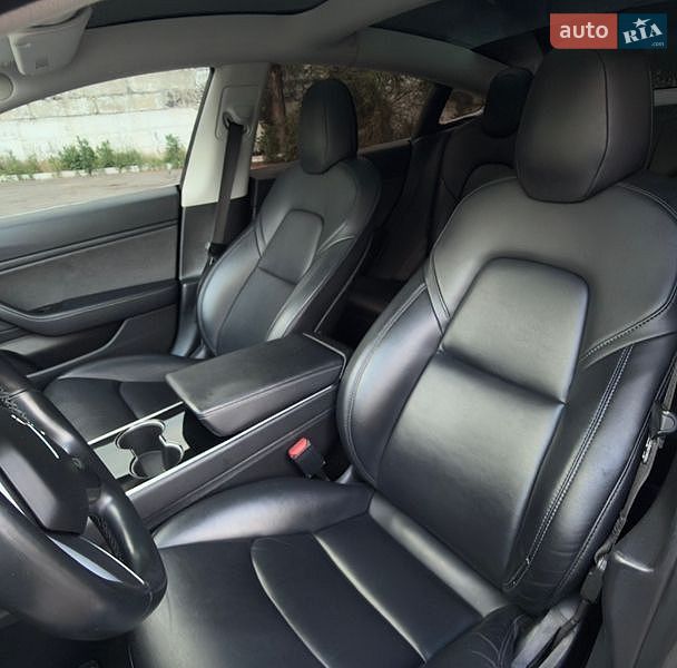 Седан Tesla Model 3 2018 в Буче фото 22 Седан Tesla Model 3 2018 в Буче