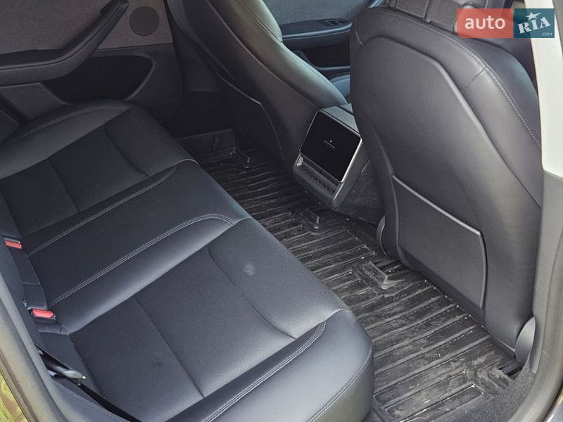 Седан Tesla Model 3 2024 в Кролевце