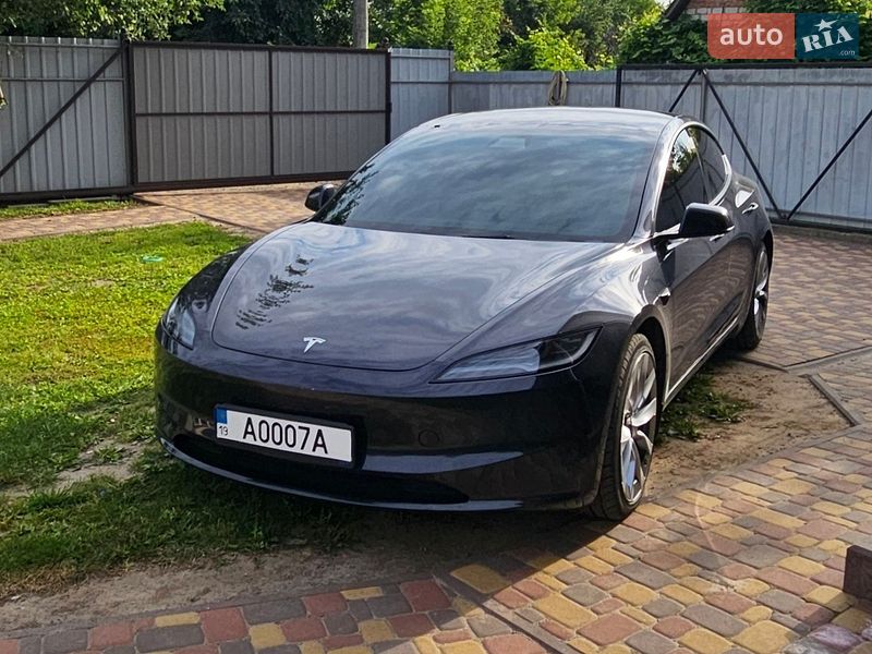 Седан Tesla Model 3 2024 в Кролевце