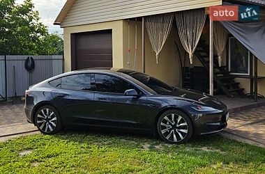 Седан Tesla Model 3 2024 в Кролевце