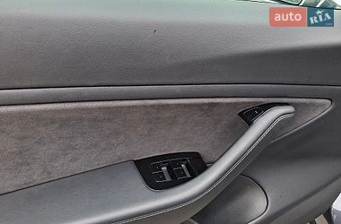 Седан Tesla Model 3 2018 в Львові фото 9 Седан Tesla Model 3 2018 в Львові