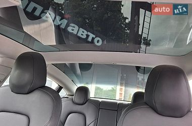 Седан Tesla Model 3 2018 в Львові фото 12 Седан Tesla Model 3 2018 в Львові