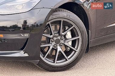 Седан Tesla Model 3 2022 в Кривому Розі