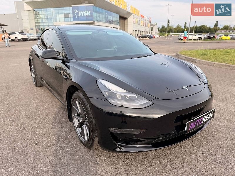 Седан Tesla Model 3 2022 в Кривому Розі