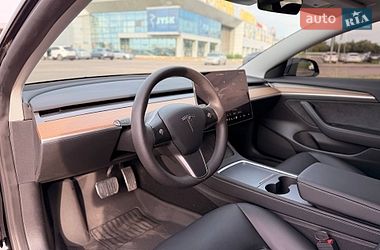 Седан Tesla Model 3 2022 в Кривому Розі