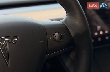 Седан Tesla Model 3 2022 в Кривому Розі