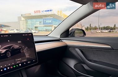 Седан Tesla Model 3 2022 в Кривому Розі