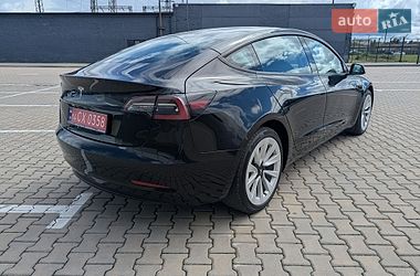 Седан Tesla Model 3 2022 в Івано-Франківську