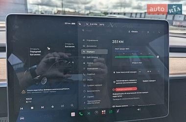 Седан Tesla Model 3 2022 в Івано-Франківську