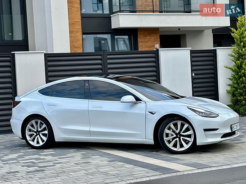 Седан Tesla Model 3 2019 в Ужгороді фото 2 Седан Tesla Model 3 2019 в Ужгороді