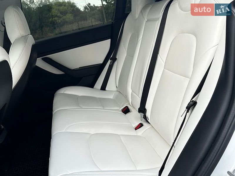 Седан Tesla Model 3 2019 в Ужгороді фото 10 Седан Tesla Model 3 2019 в Ужгороді