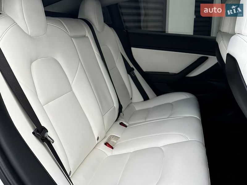 Седан Tesla Model 3 2019 в Ужгороді фото 12 Седан Tesla Model 3 2019 в Ужгороді