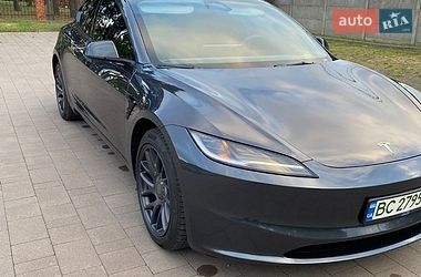 Седан Tesla Model 3 2024 в Новояворовске
