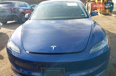 Седан Tesla Model 3 2025 в Києві
