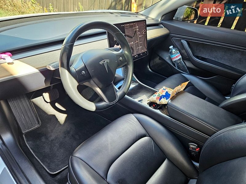 Tesla Model 3 2018 Tesla Model 3 2018