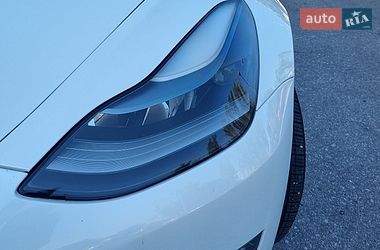 Седан Tesla Model 3 2021 в Запоріжжі