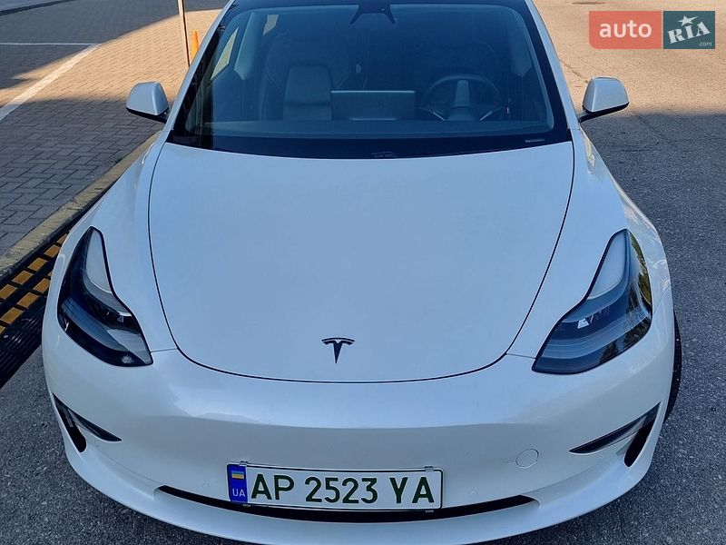 Седан Tesla Model 3 2021 в Запоріжжі