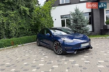 Седан Tesla Model 3 2021 в Запоріжжі