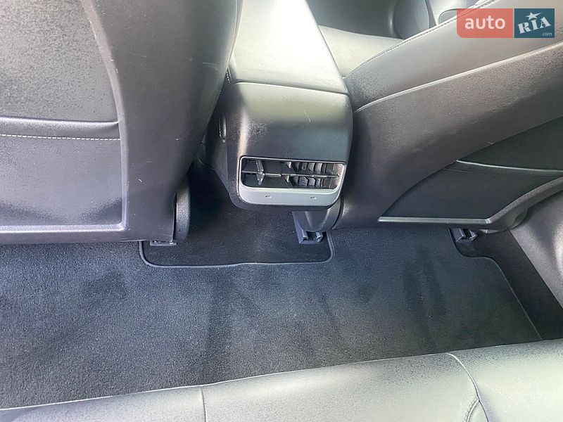 Седан Tesla Model 3 2021 в Чернигове фото 22 Седан Tesla Model 3 2021 в Чернигове