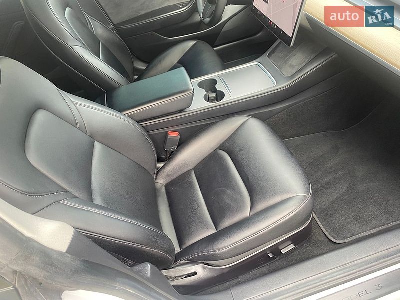 Седан Tesla Model 3 2021 в Чернигове фото 26 Седан Tesla Model 3 2021 в Чернигове