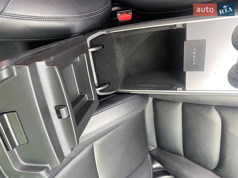 Седан Tesla Model 3 2021 в Чернигове фото 33 Седан Tesla Model 3 2021 в Чернигове