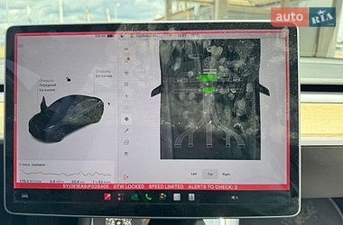 Седан Tesla Model 3 2018 в Львові