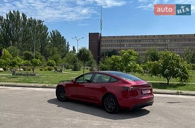 Седан Tesla Model 3 2025 в Кривому Розі