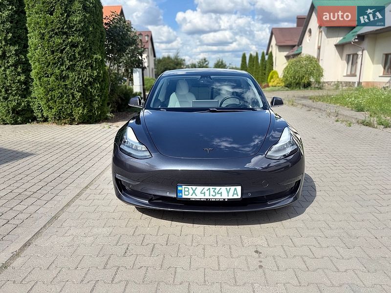 Седан Tesla Model 3 2020 в Хмельницькому