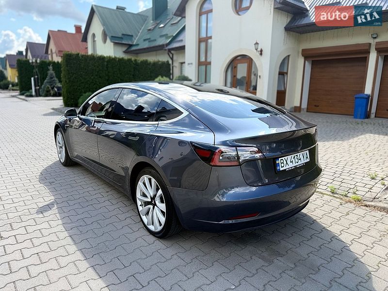 Седан Tesla Model 3 2020 в Хмельницькому