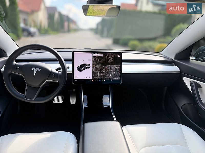 Седан Tesla Model 3 2020 в Хмельницькому