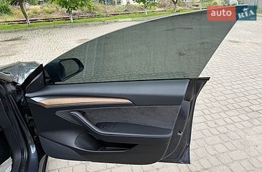 Седан Tesla Model 3 2021 в Ивано-Франковске