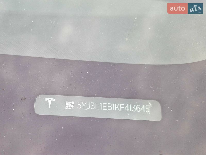 Седан Tesla Model 3 2019 в Запоріжжі
