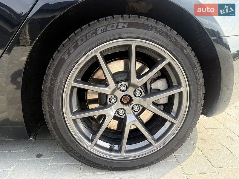 Седан Tesla Model 3 2022 в Львове