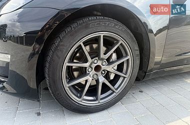 Седан Tesla Model 3 2022 в Львове