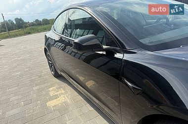 Седан Tesla Model 3 2022 в Львове