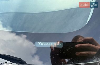 Седан Tesla Model 3 2022 в Львове