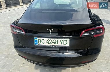 Седан Tesla Model 3 2022 в Львове