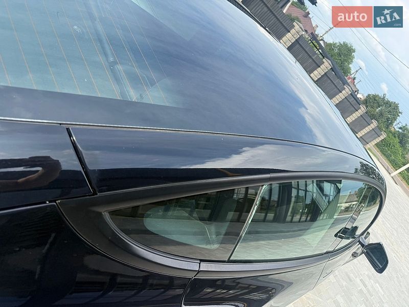 Седан Tesla Model 3 2022 в Львове