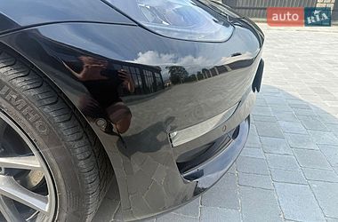 Седан Tesla Model 3 2022 в Львове