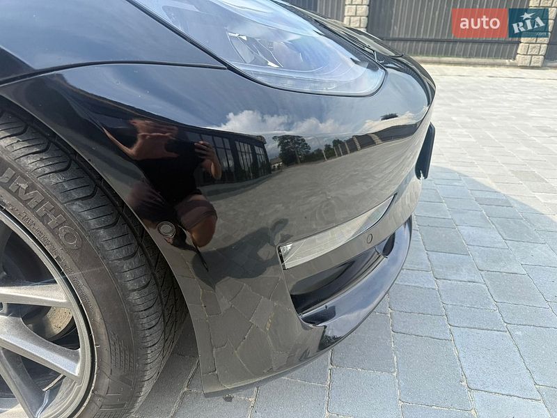 Седан Tesla Model 3 2022 в Львове