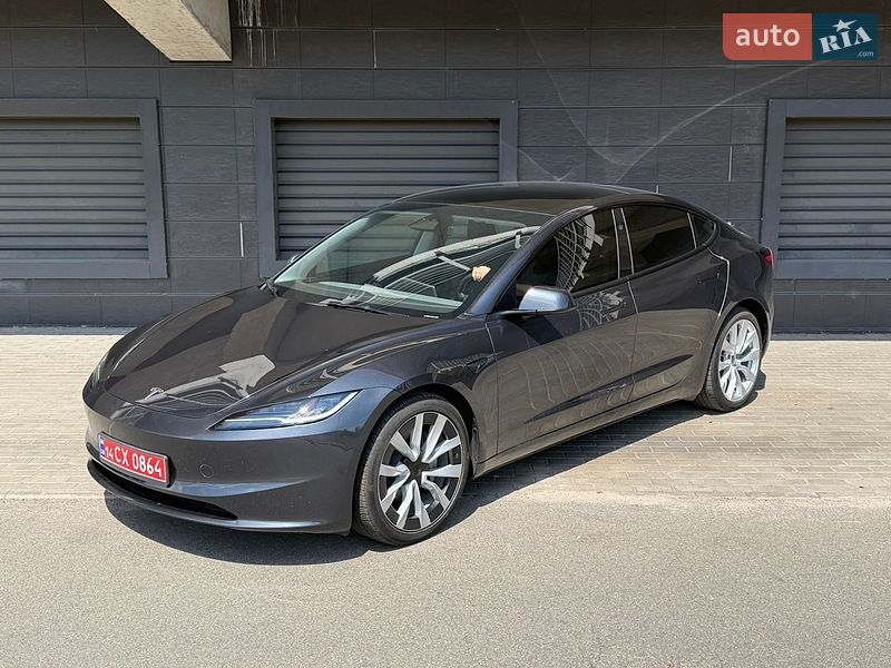 Седан Tesla Model 3 2025 в Киеве фото 3 Седан Tesla Model 3 2025 в Киеве