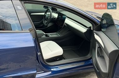 Седан Tesla Model 3 2023 в Киеве
