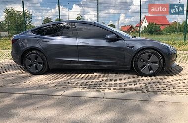 Седан Tesla Model 3 2022 в Вінниці
