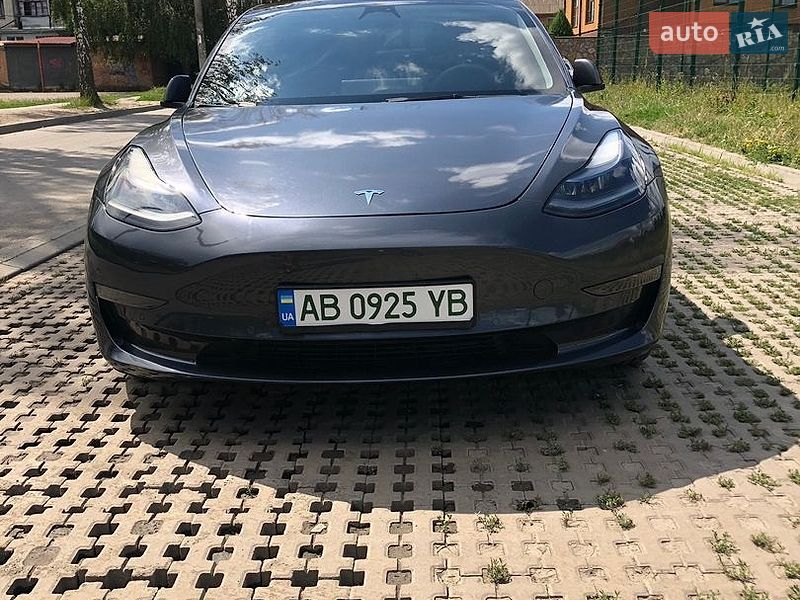Седан Tesla Model 3 2022 в Вінниці